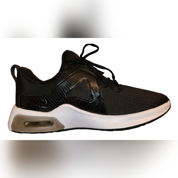 NWOT Nike air max black/white size 7.5 shoe - Picture 9 of 16